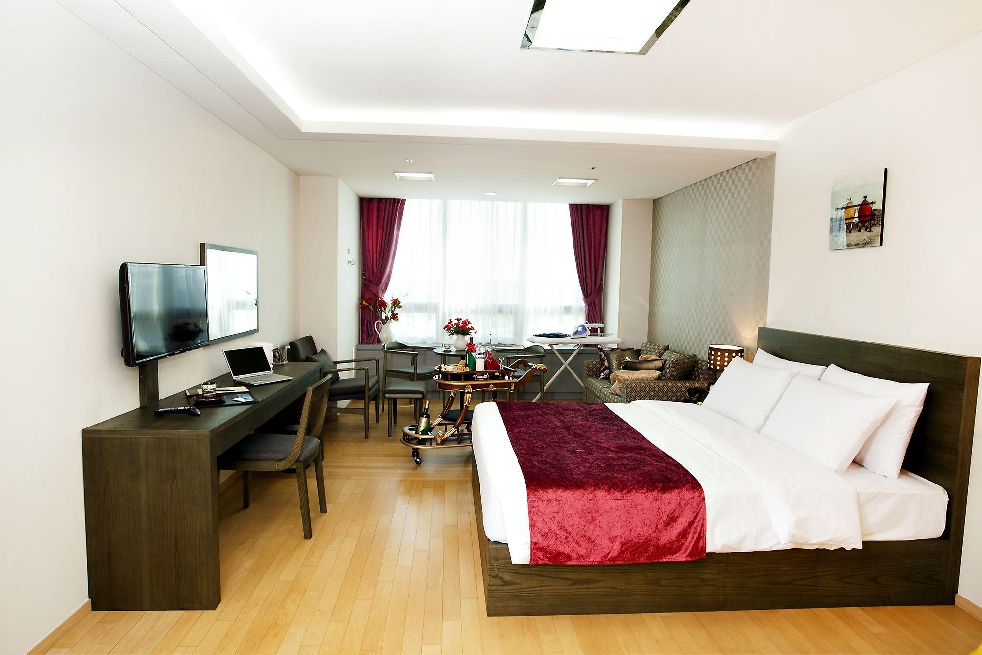 Hotel Hu Incheon Airport Ngoại thất bức ảnh